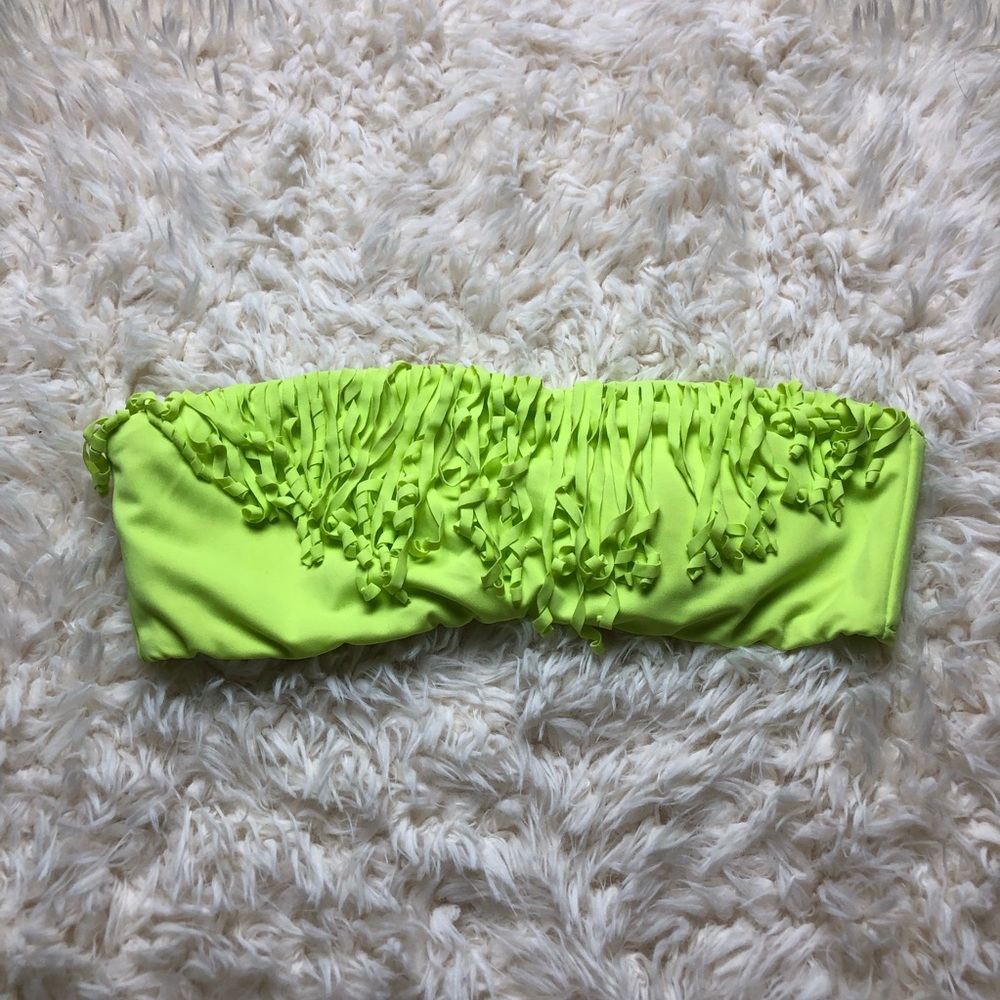 『Victoria’s Secret strapless bikini top』